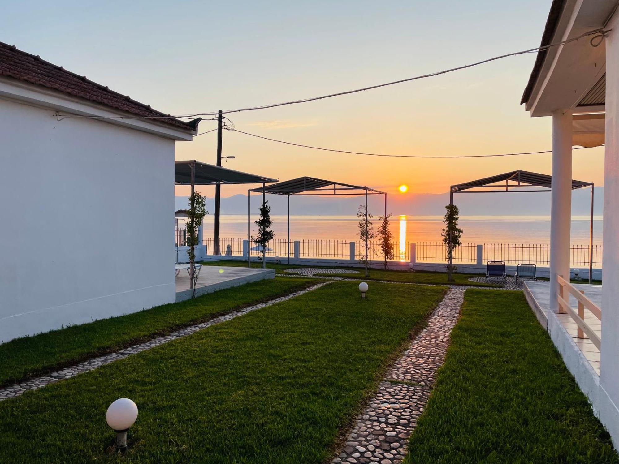 Seaside Bungalows Petalídhion Екстериор снимка